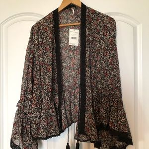 NWT Free People Floral cropped kimono